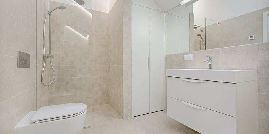 how to fix a leaking shower